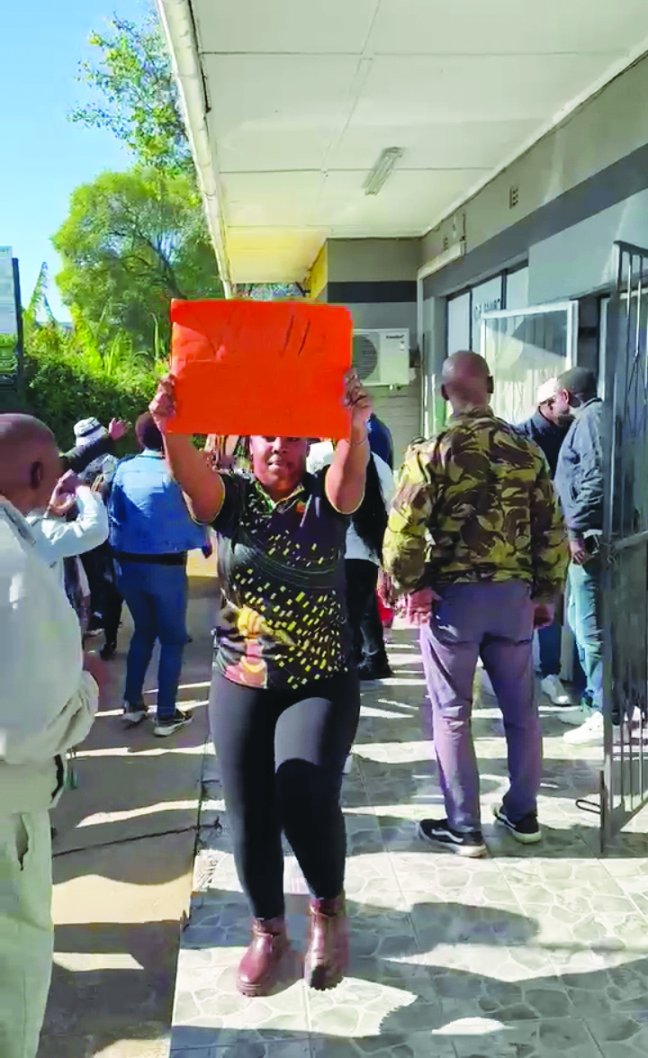 ANC members protesting outside OR Tambo ANC offices (These pictures were taken from the video)